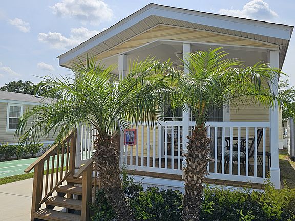2nd image of 2772 Bridge Ct