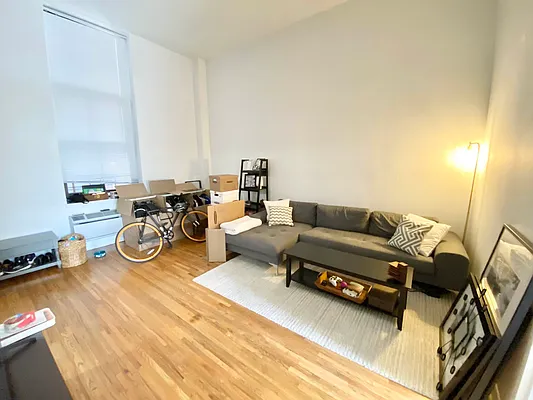 Rented by J PRESTON AND ASSOCIATES INC | media 9