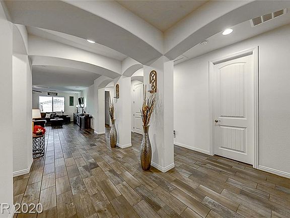 5th image of 1128 Barby Springs Ave
