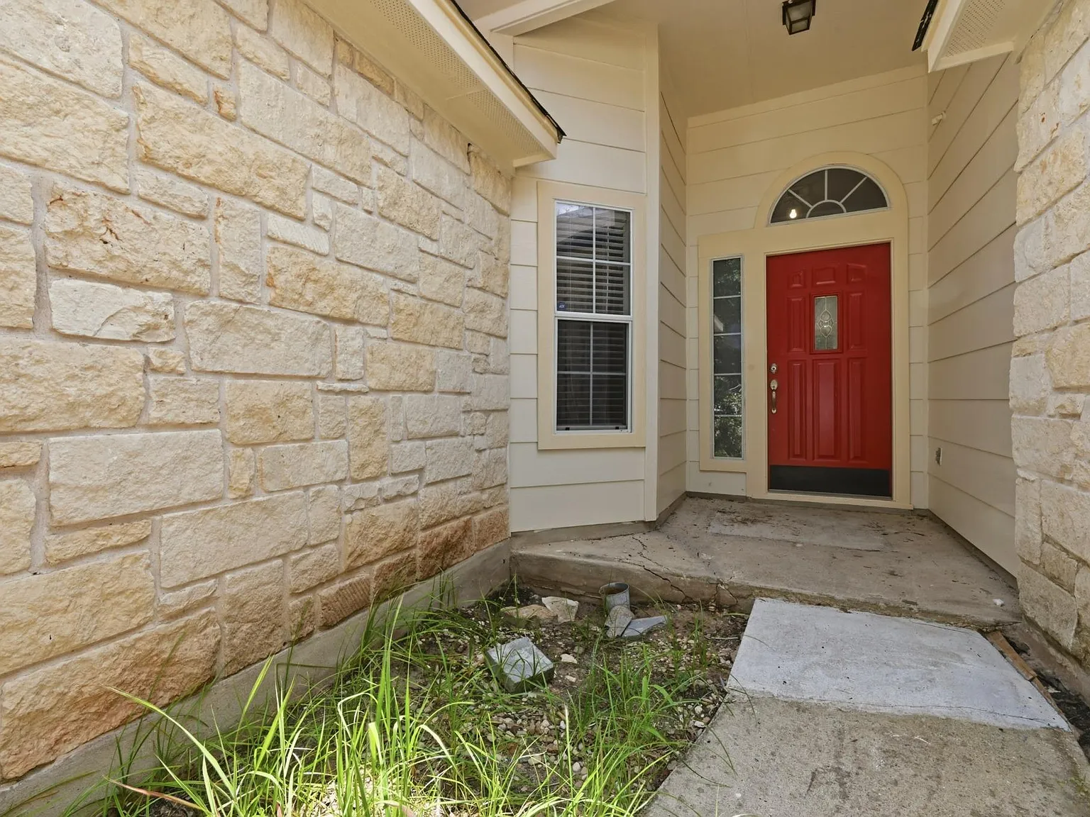 3 bed, 2.0 bath, 1529 sqft, $1,999 — Photo 4
