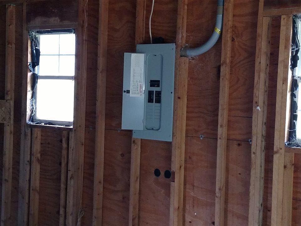 2nd image of 9041 Abb Pitman Rd