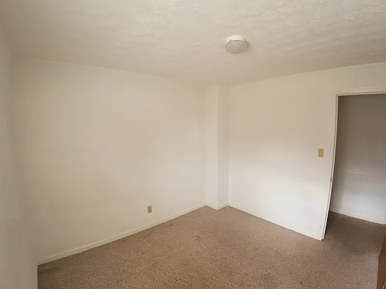 5924 Mimosa Cir — Photo 14