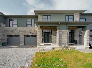 7185 Parsa St, Niagara Falls, ON L2H 3T1