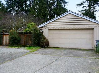 24223 Firdale Ave, Edmonds, WA 98020