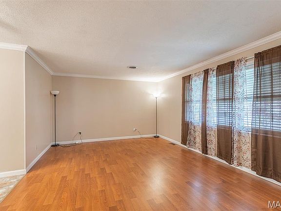5th image of 2518 High St
