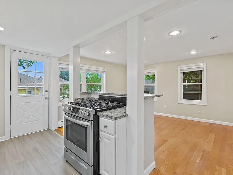 65 Hale St #2 — Photo 2