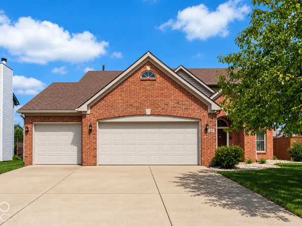 1224 Knapps Ct, Greenwood, IN 46142