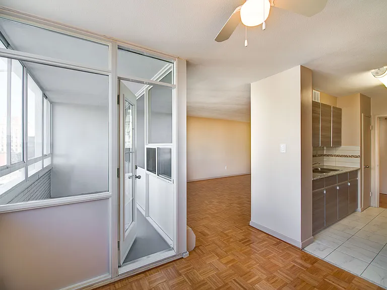 44 Dunfield Ave — Photo 25
