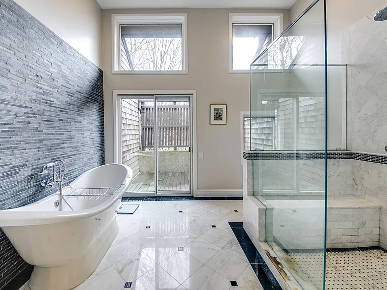 6 Martindale Ct — Photo 12