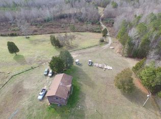257 Robin Ln, South Hill, VA 23970