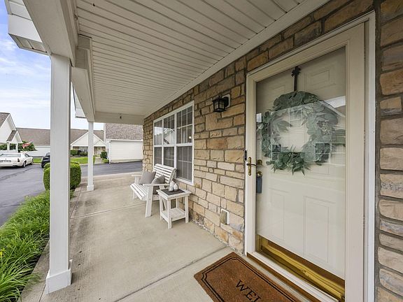 4th image of 7912 Meadowlark Ln S