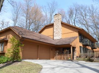 2045 Fawn Ln, Green Bay, WI 54304