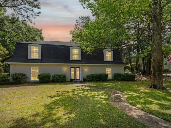 559 Cumberland Rd E, Mobile, AL 36608
