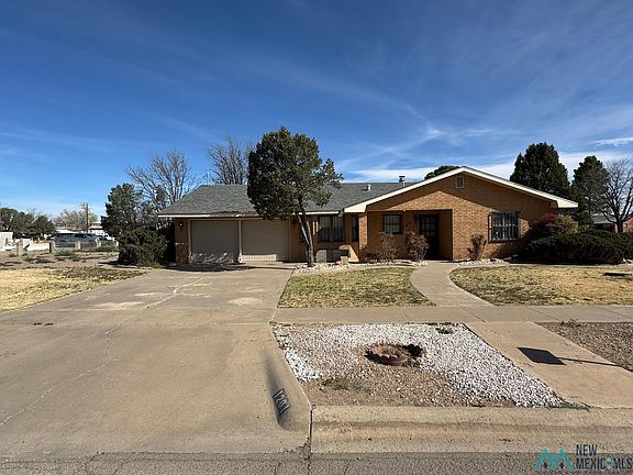 3rd image of 1201 W Bonita Dr