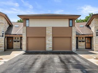 N89W16329 Main St #8, Menomonee Falls, WI 53051