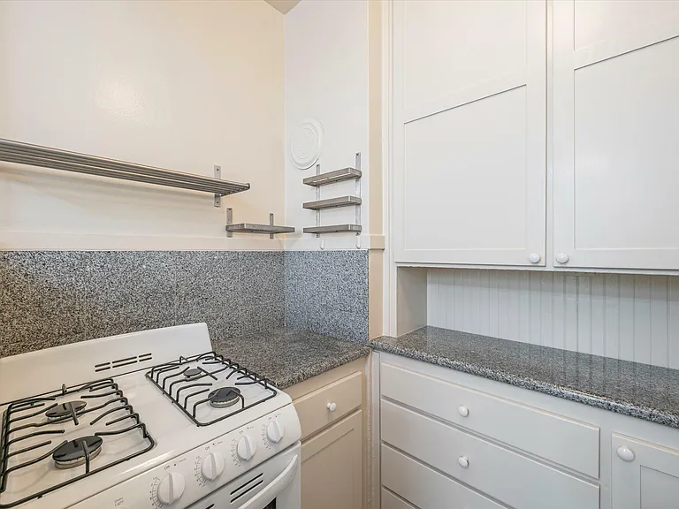 3350 Octavia St #1 — Photo 16