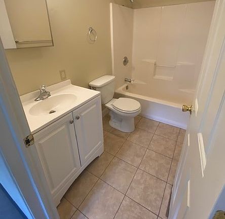 3rd image of 207 Columbus Ave #22