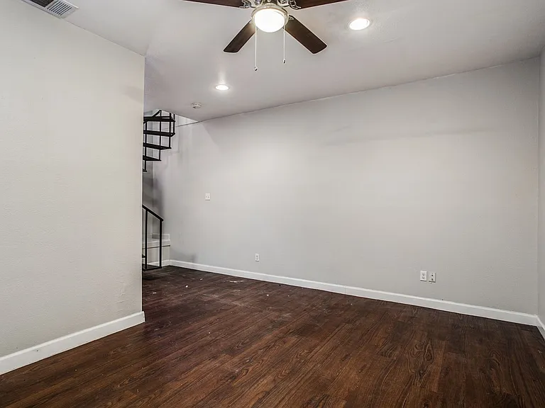 5114 Bryan St — Photo 6