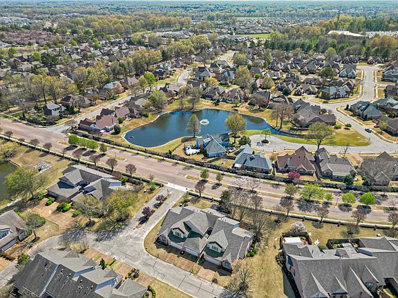 3rd image of 1701 Village Ridge Pl