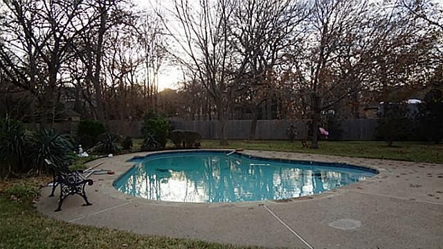 1st image of 125 Fawn Hollow Dr