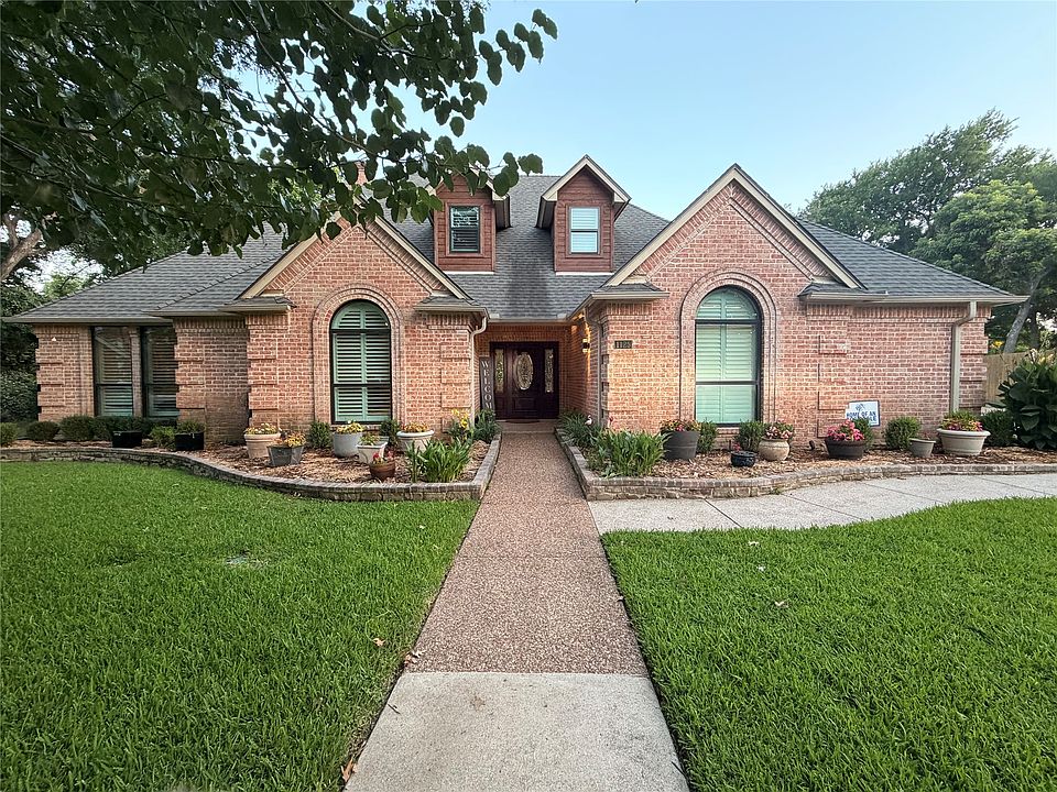 1st image of 1125 Shady River Ct S