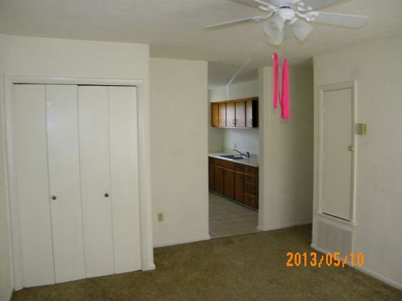 3rd image of 5337 NW Oak Ave