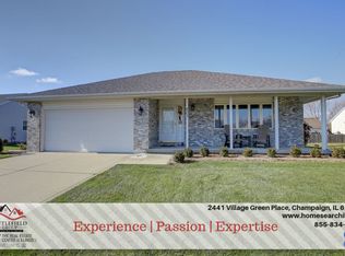 403 N Cedar Dr, Saint Joseph, IL 61873