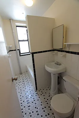 Rented by E and G Realty Group | media 9