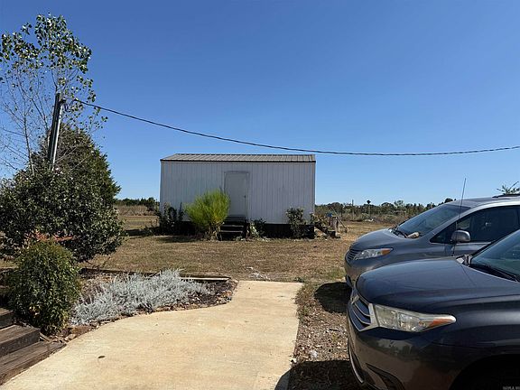 5th image of 228 Bliss Rd
