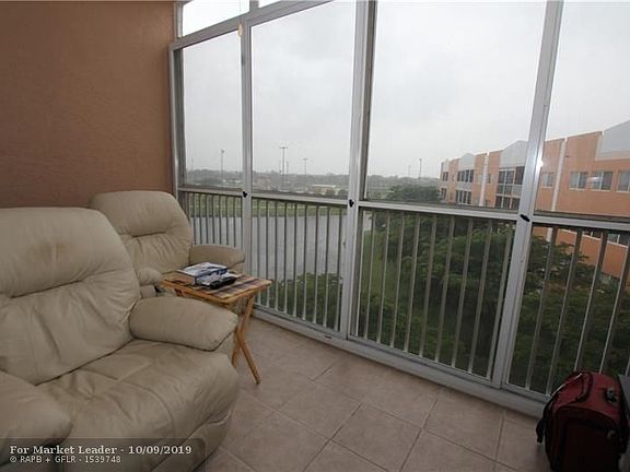 5th image of 7725 Yardley Dr APT 415