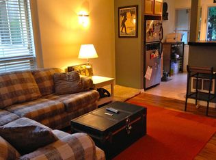 5223 SW View Point Ter APT 1, Portland, OR 97239