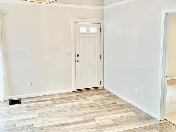 5th image of 354 E 250th St