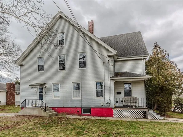 291 Roger Williams Ave E, Rumford, RI 02916