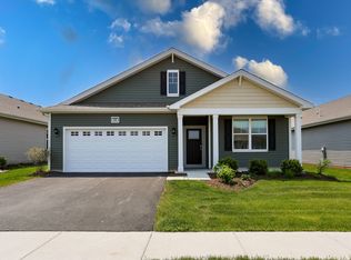 949 Crestview Ln, Hampshire, IL
