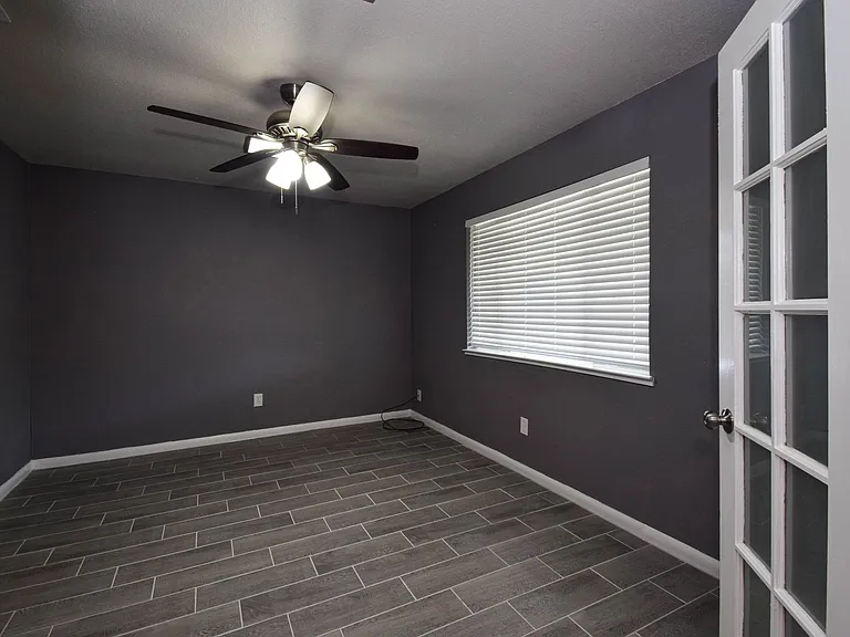 205 Tanglewood Rd — Photo 6