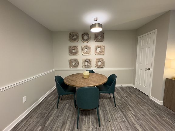 5th image of 100 Twin Oaks Ln #1012