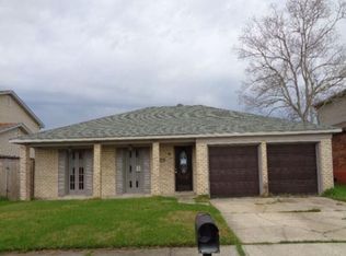 2429 Knightway Dr, Gretna, LA 70056