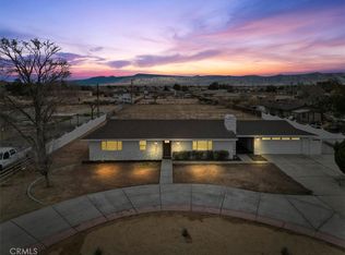 13807 Kiowa Rd, Apple Valley, CA 92307