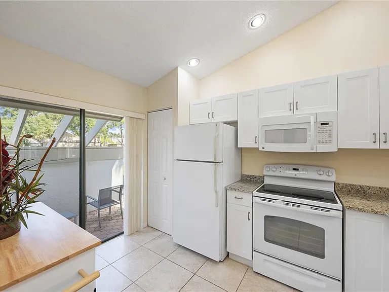 5370 Myrtle Wood #56 — Photo 18