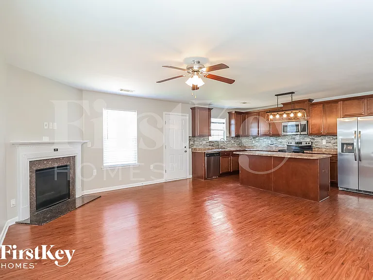 4706 Manchineel Ln — Photo 3