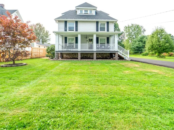 1617 Lake Rd, Hamlin, NY 14464