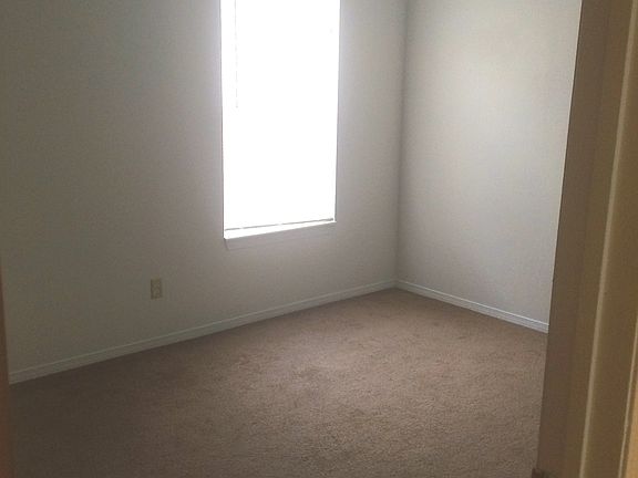 3rd image of 1888 N Pine Valley Dr