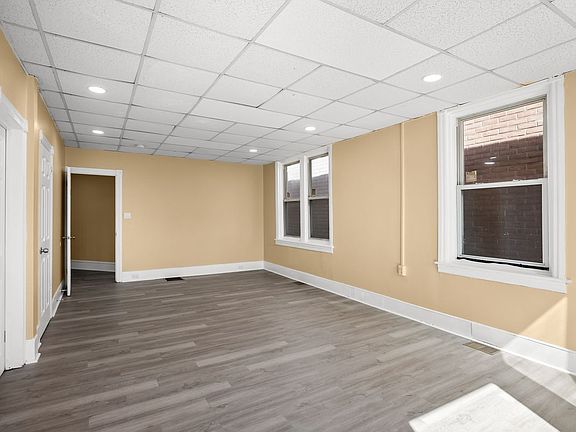 4th image of 43 S Broad St