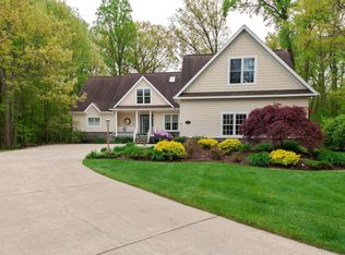 1335 Sycamore Ln, Benton Harbor, MI 49022