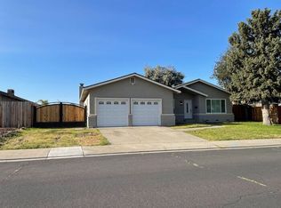 14629 S Pueblo Dr, Manteca, CA 95336
