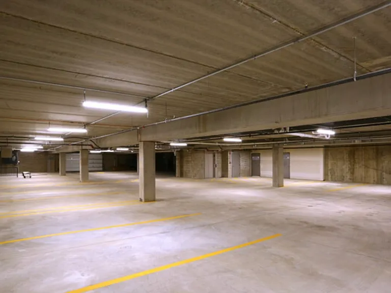 A&K Luxury Apartments — Photo 8
