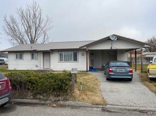 985 NW 2nd Ave, Ontario, OR 97914