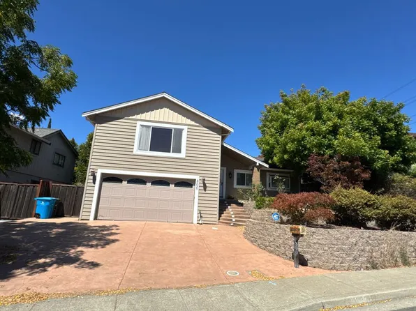 800 Skyline Dr, Vallejo, CA 94591