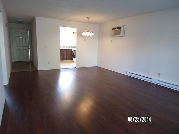4th image of 1916 George Washington Way APT A
