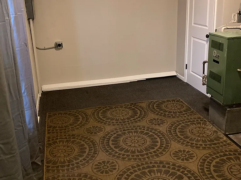 523 2nd Ave NW #3 — Photo 9